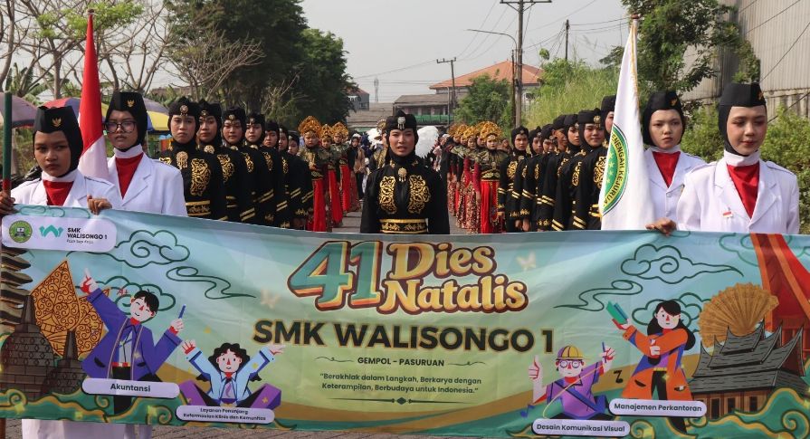 Ragam Budaya Nusantara Warnai Karnaval Budaya Dies Natalis ke-41 SMKS Walisongo 1 Gempol Tahun 2026